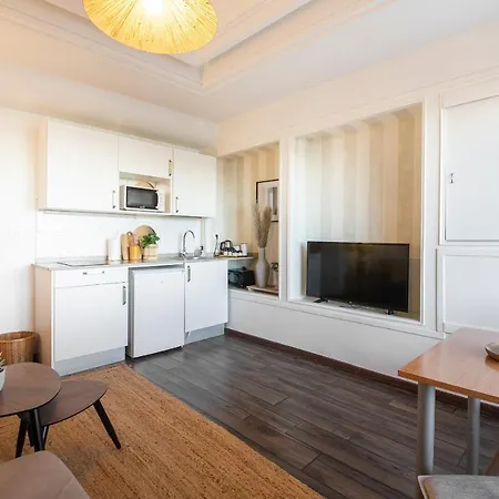 Cozy In Front Of The * Saint-Sébastien