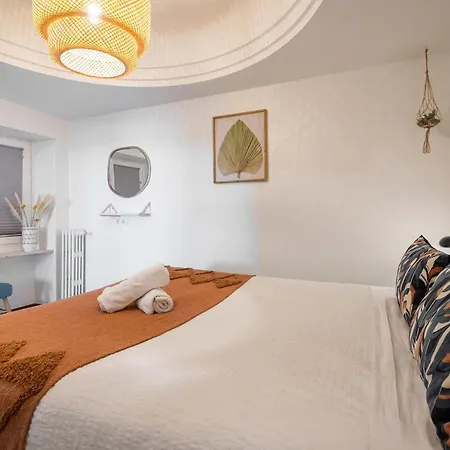 Cozy In Front Of The Appartement Saint-Sébastien