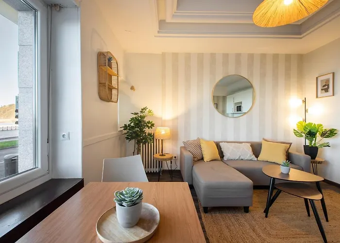 Cozy In Front Of The Lägenhet